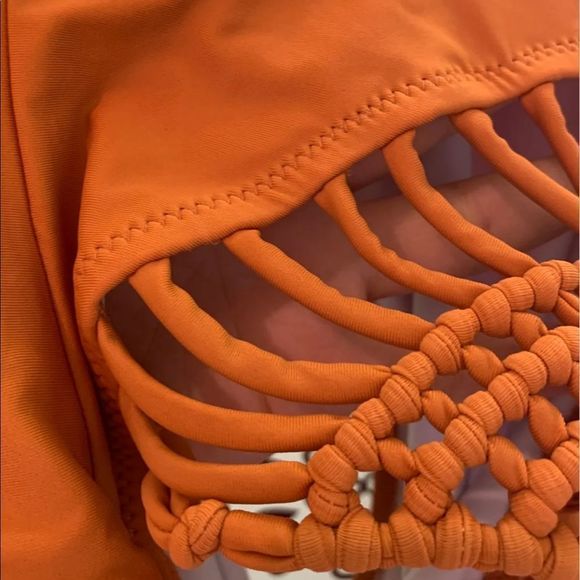 Cupshe one piece - Picture 6 of 6